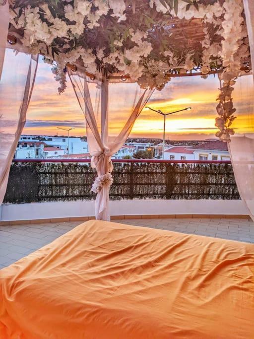 Penthouse With Sea View & Private Terrace Apartment กีอา ภายนอก รูปภาพ